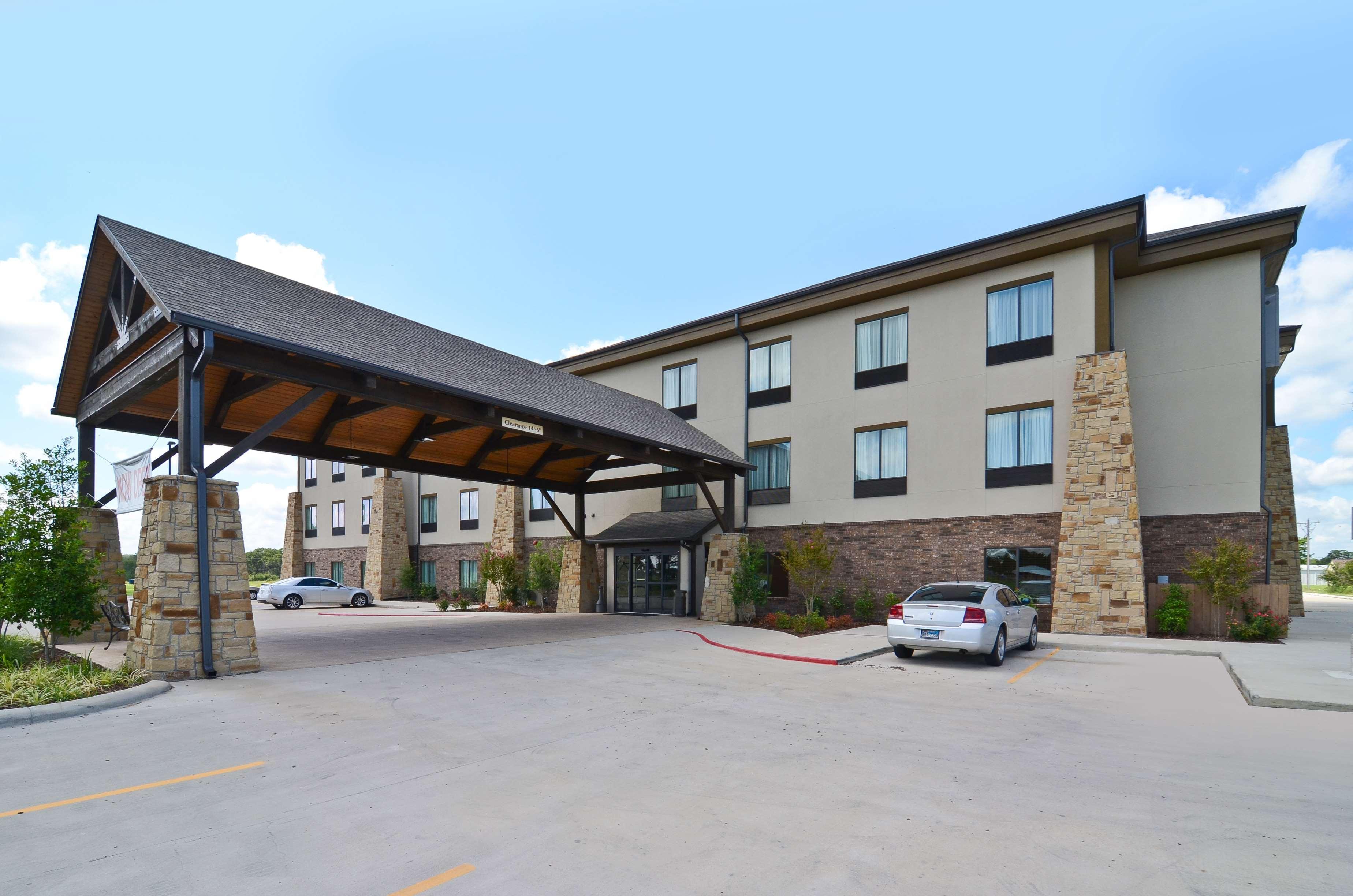 Best Western Plus Emory At Lake Fork Inn & Suites Exterior photo